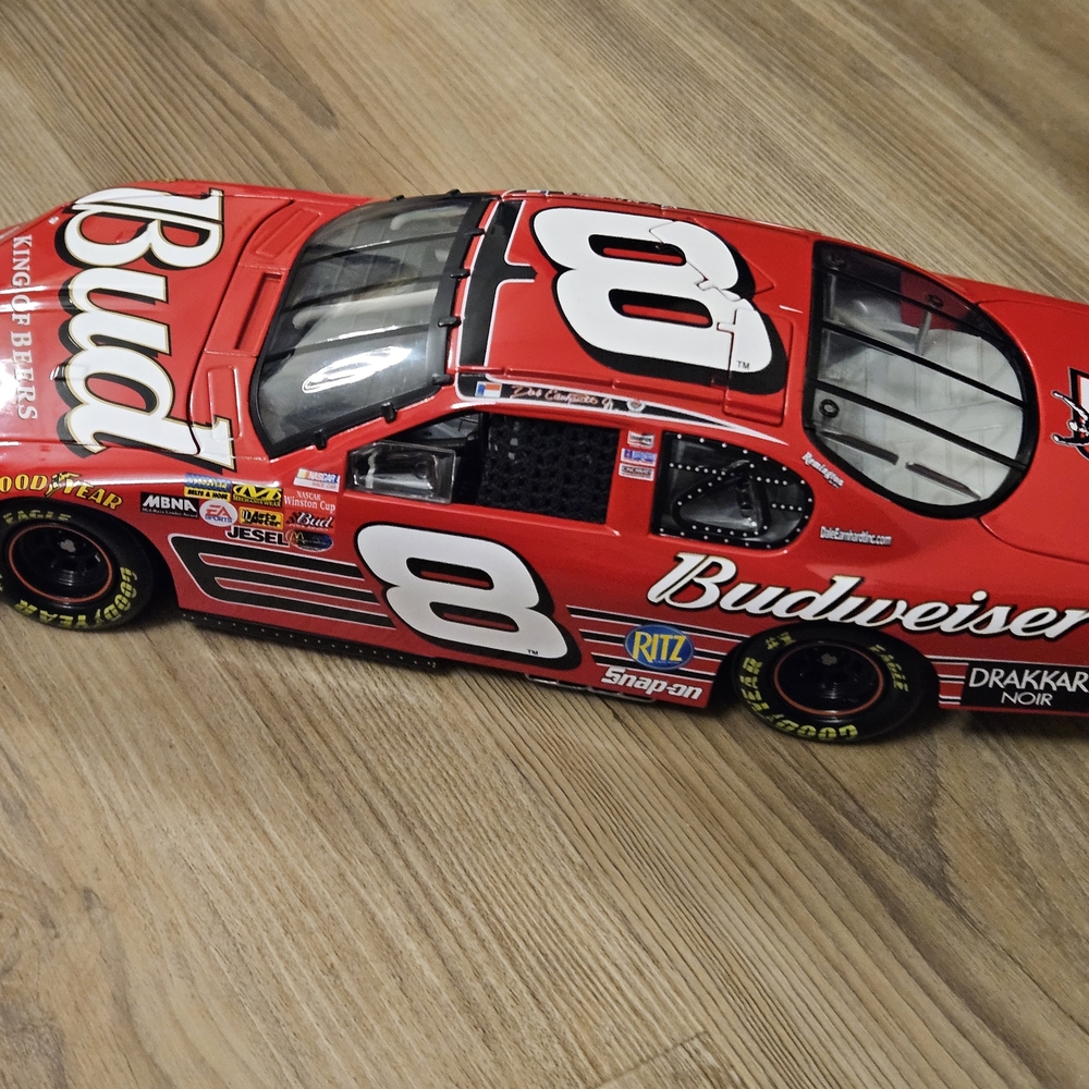 Dale Earnhardt Jr #8 2003 Limited edition 1:18 stock car, Budweiser